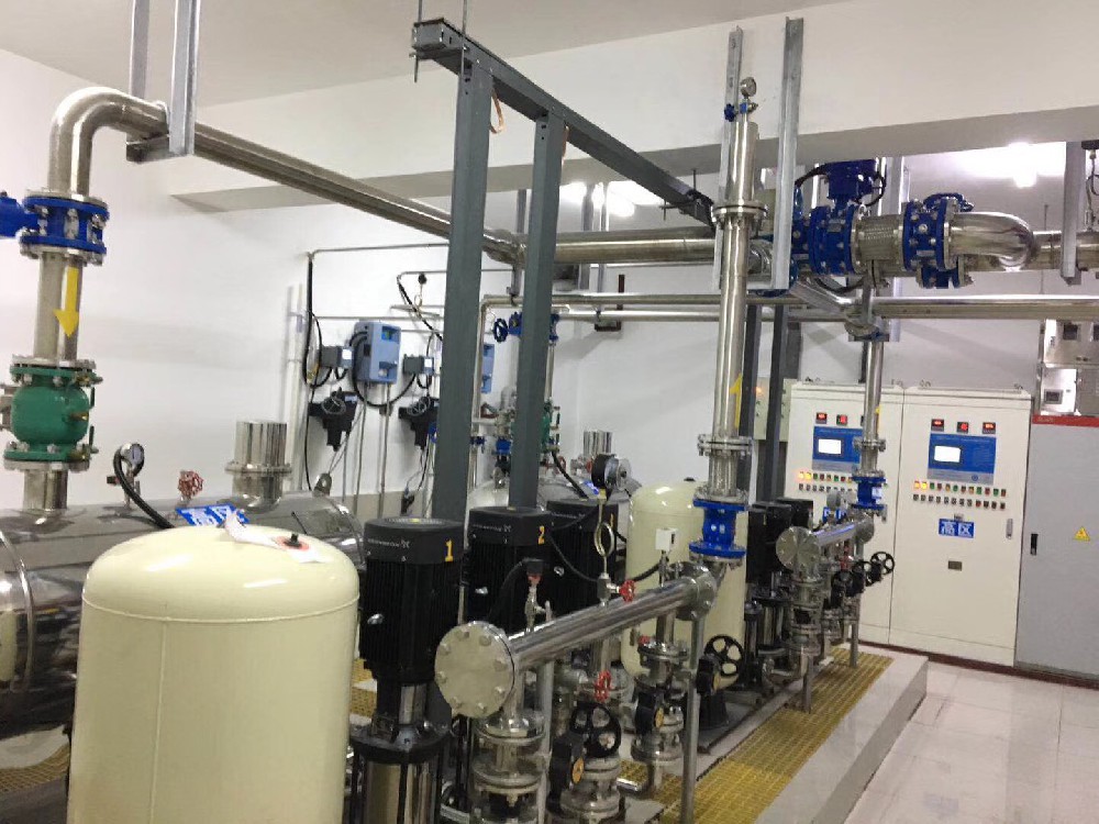 格兰富泵业供水机组压力罐应用